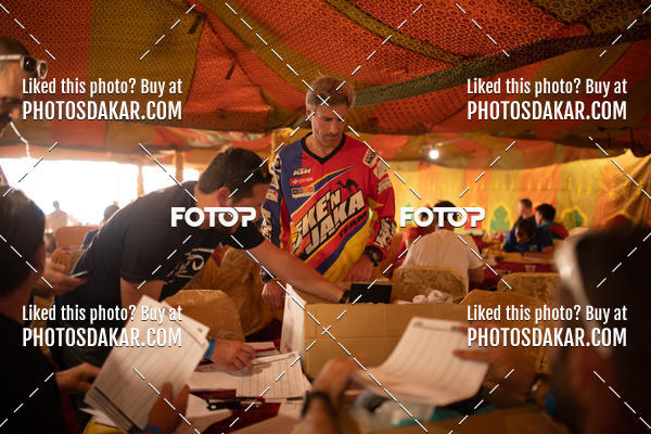 Buy your photos of the eventMerzouga 2019 on Fotop