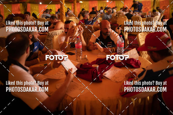 Buy your photos of the eventMerzouga 2019 on Fotop