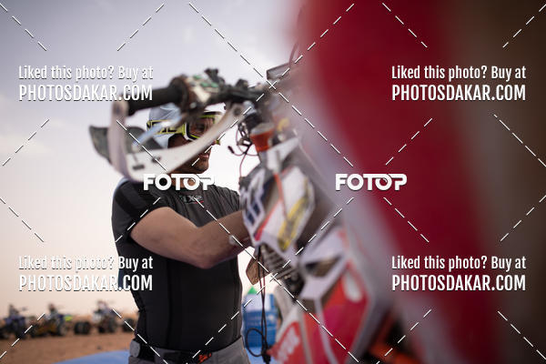 Buy your photos of the eventMerzouga 2019 on Fotop