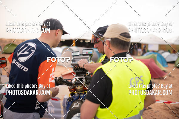 Buy your photos of the eventMerzouga 2019 on Fotop