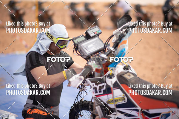 Buy your photos of the eventMerzouga 2019 on Fotop
