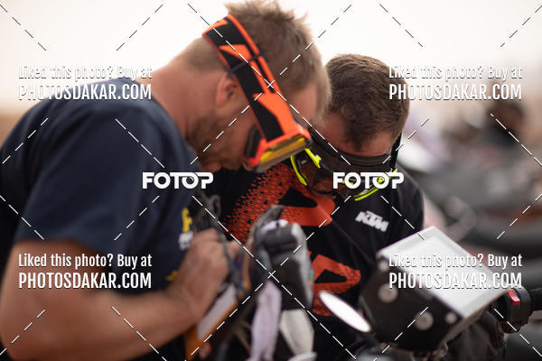 Buy your photos of the eventMerzouga 2019 on Fotop