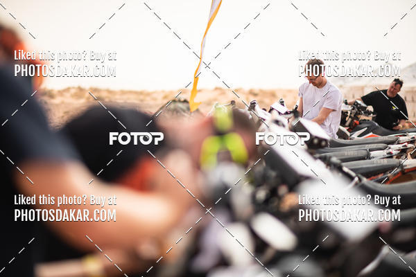 Buy your photos of the eventMerzouga 2019 on Fotop