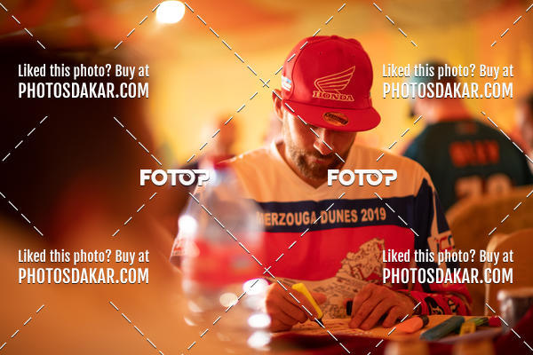Buy your photos of the eventMerzouga 2019 on Fotop
