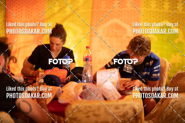 Buy your photos of the eventMerzouga 2019 on Fotop