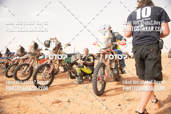Buy your photos of the eventMerzouga 2019 on Fotop