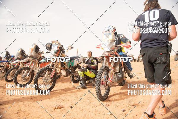 Buy your photos of the eventMerzouga 2019 on Fotop