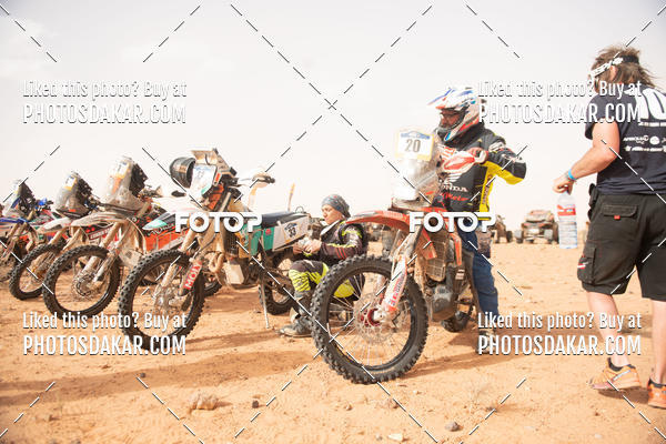 Buy your photos of the eventMerzouga 2019 on Fotop