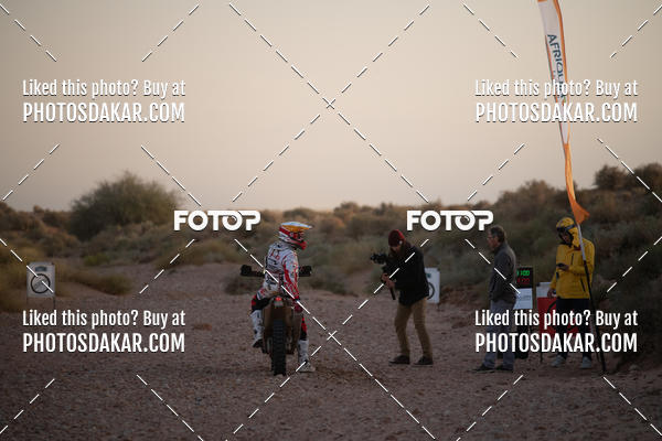 Buy your photos of the eventMerzouga 2019 on Fotop
