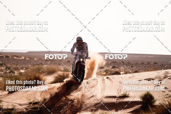 Buy your photos of the eventMerzouga 2019 on Fotop