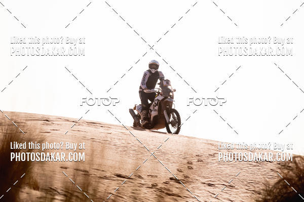 Buy your photos of the eventMerzouga 2019 on Fotop