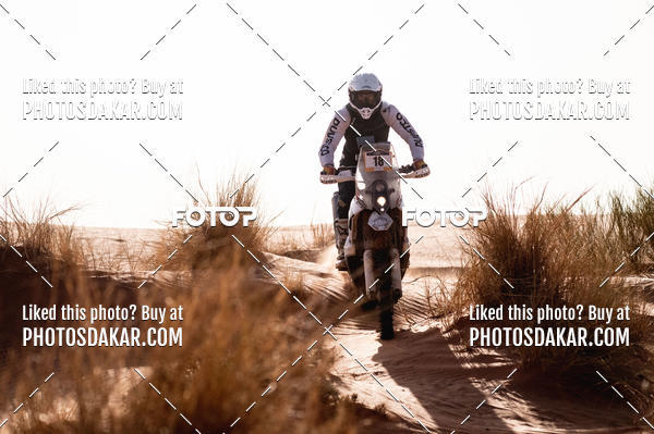 Buy your photos of the eventMerzouga 2019 on Fotop