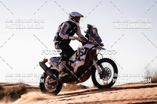 Buy your photos of the eventMerzouga 2019 on Fotop