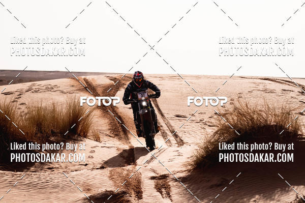 Buy your photos of the eventMerzouga 2019 on Fotop