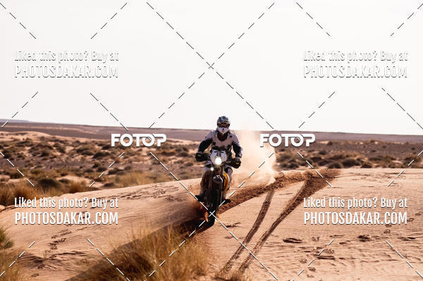 Buy your photos of the eventMerzouga 2019 on Fotop