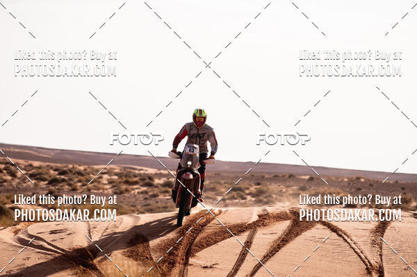 Buy your photos of the eventMerzouga 2019 on Fotop