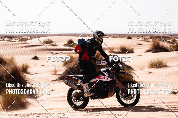 Buy your photos of the eventMerzouga 2019 on Fotop