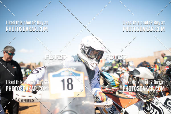 Buy your photos of the eventMerzouga 2019 on Fotop