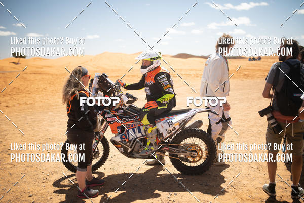 Buy your photos of the eventMerzouga 2019 on Fotop