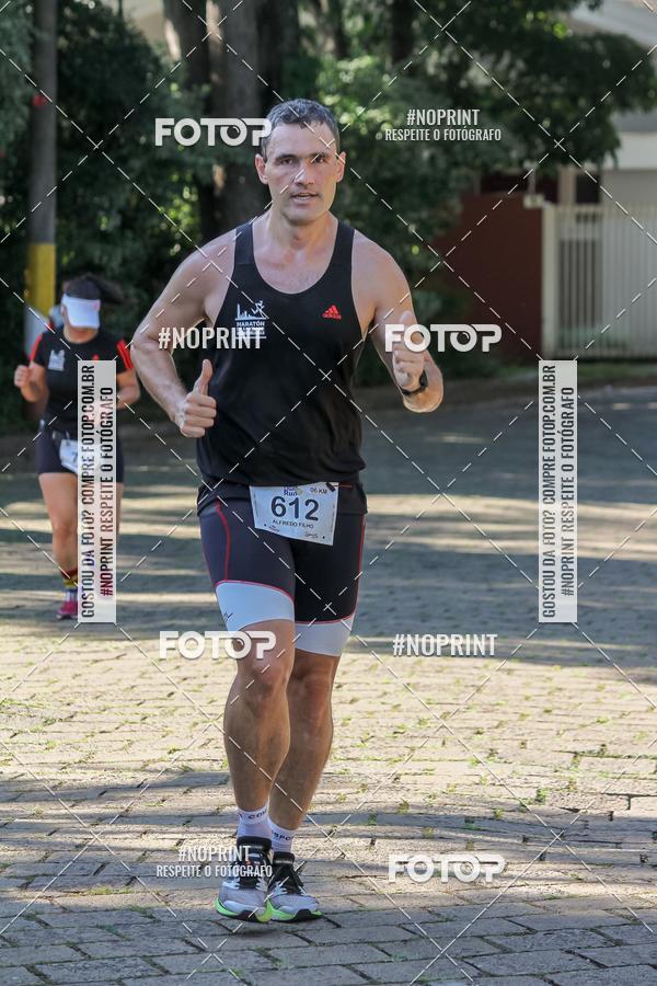 Buy your photos of the eventLight Run Avar on Fotop