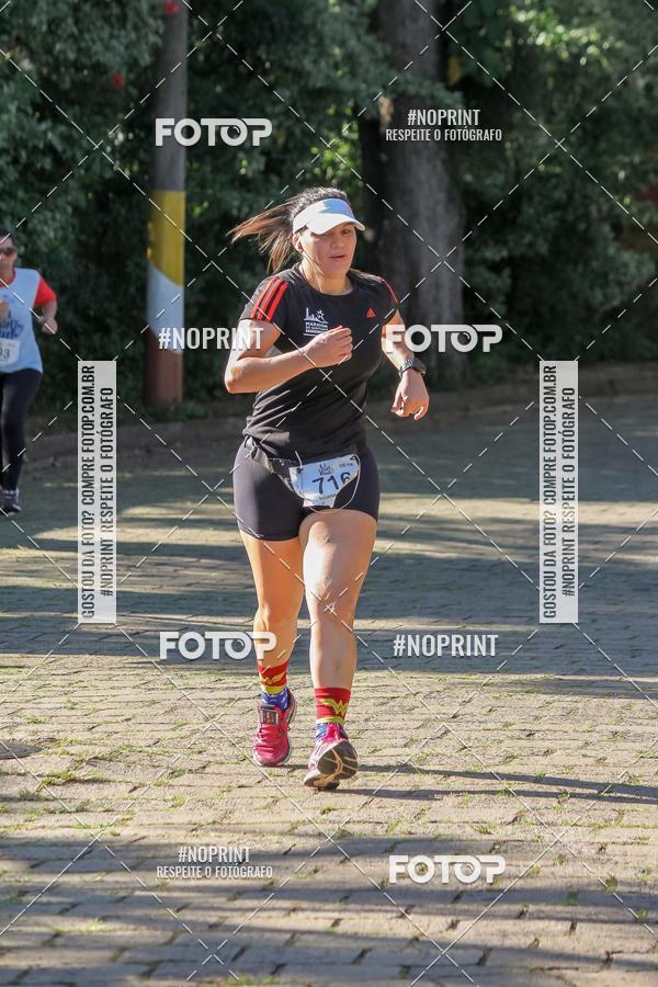 Buy your photos of the eventLight Run Avar on Fotop