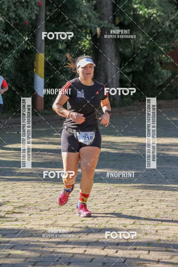 Buy your photos of the eventLight Run Avar on Fotop