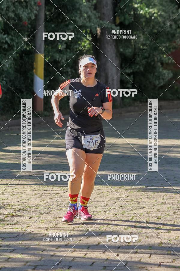 Buy your photos of the eventLight Run Avar on Fotop