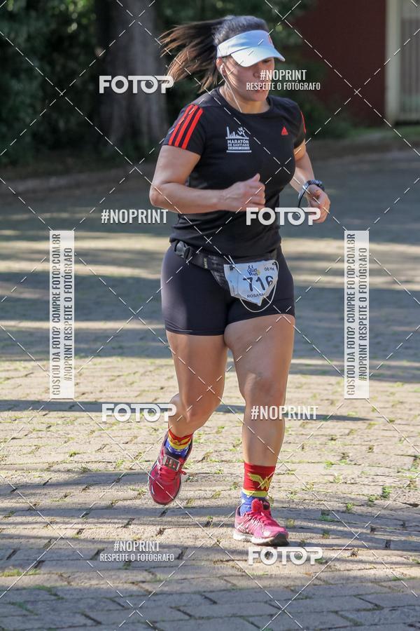 Buy your photos of the eventLight Run Avar on Fotop