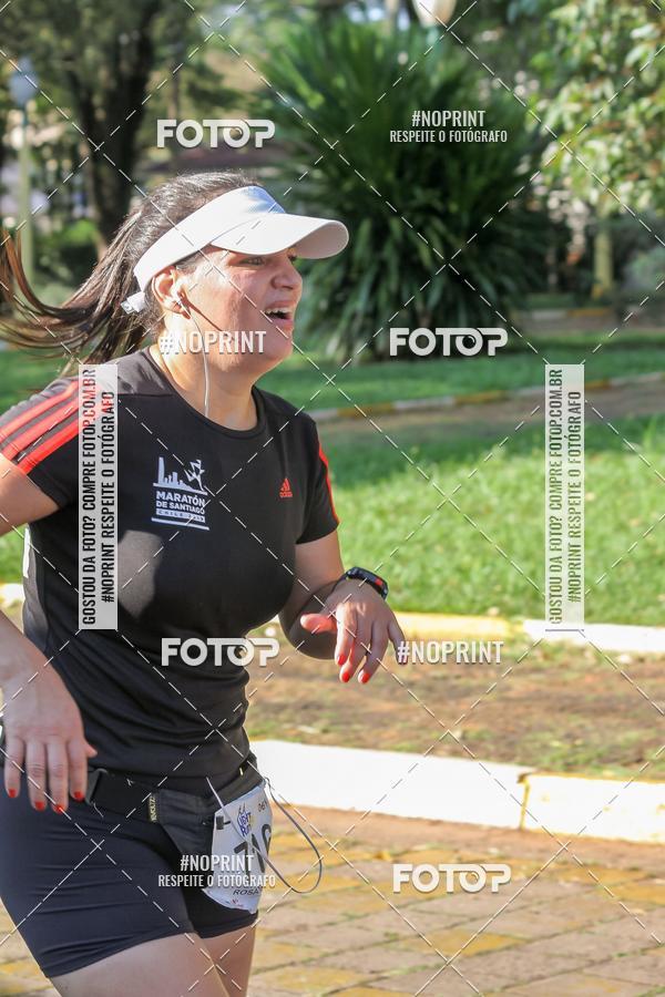 Buy your photos of the eventLight Run Avar on Fotop