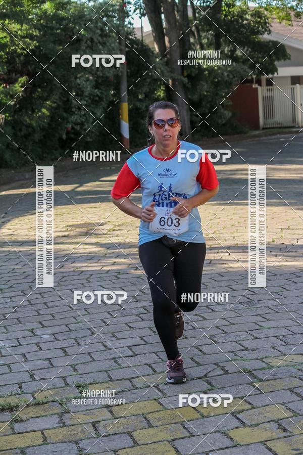 Buy your photos of the eventLight Run Avar on Fotop