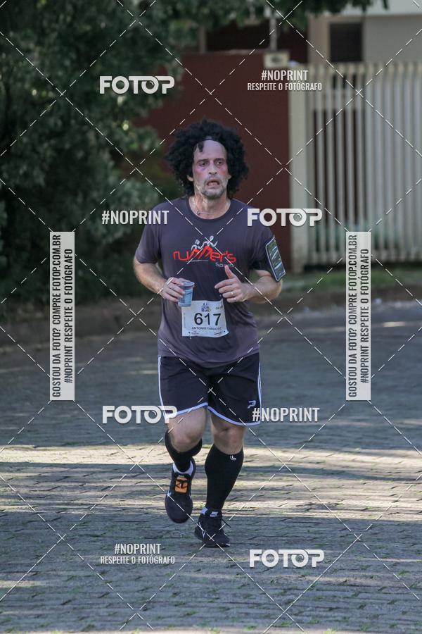 Buy your photos of the eventLight Run Avar on Fotop