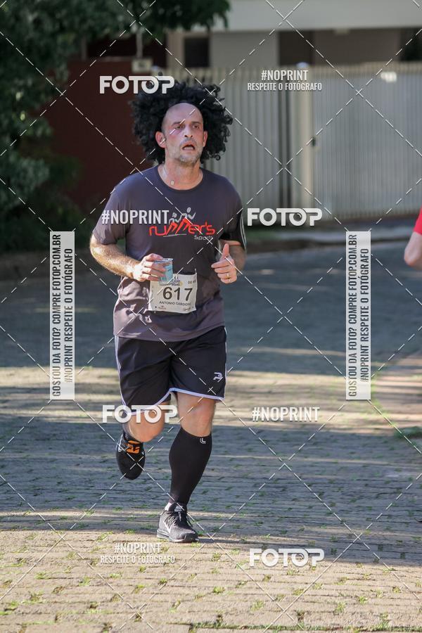 Buy your photos of the eventLight Run Avar on Fotop