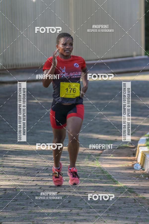Buy your photos of the eventLight Run Avar on Fotop