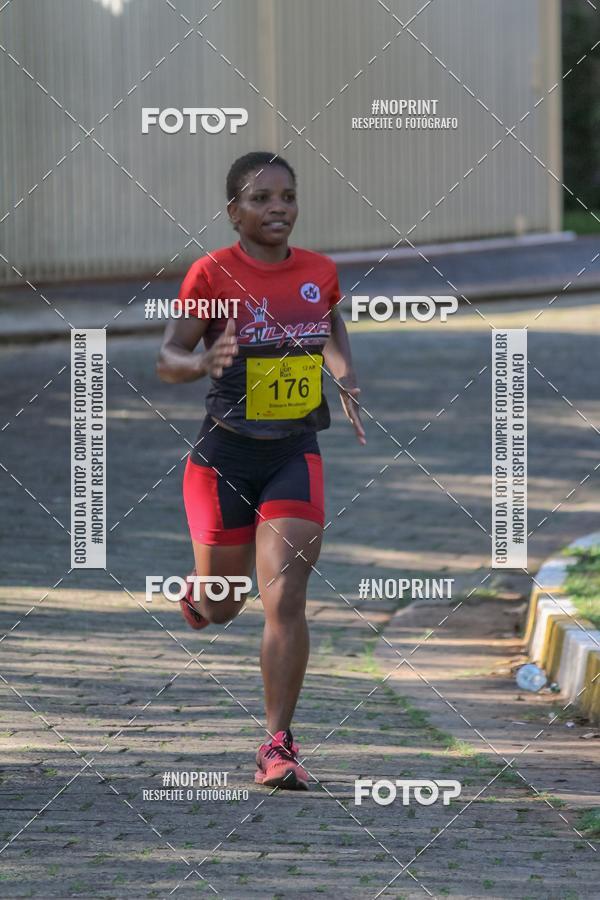 Buy your photos of the eventLight Run Avar on Fotop