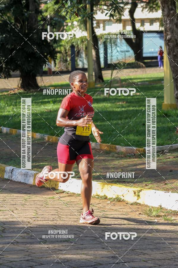 Buy your photos of the eventLight Run Avar on Fotop
