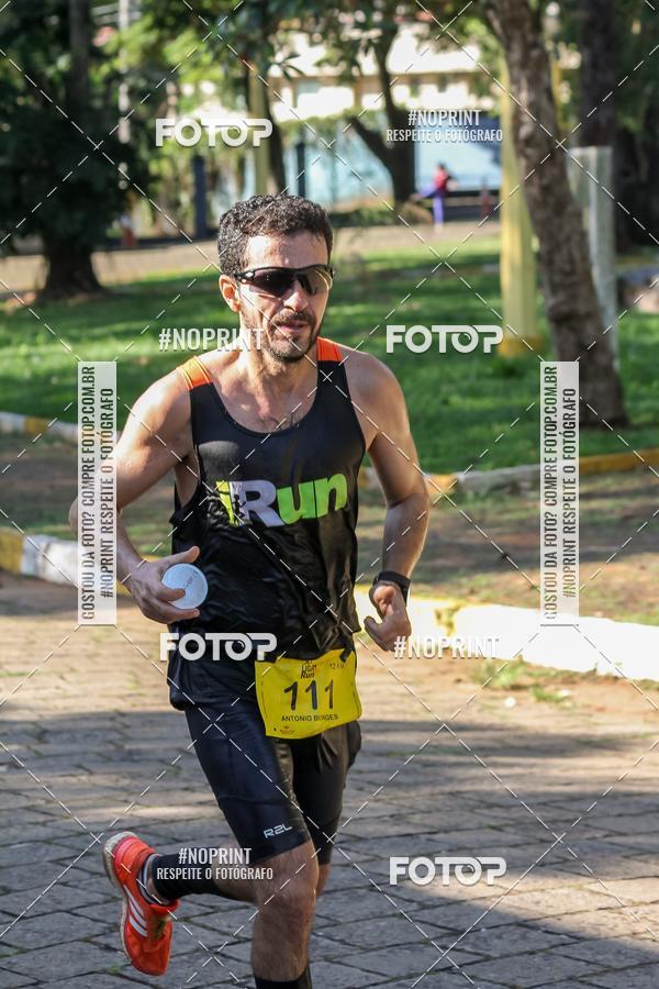 Buy your photos of the eventLight Run Avar on Fotop