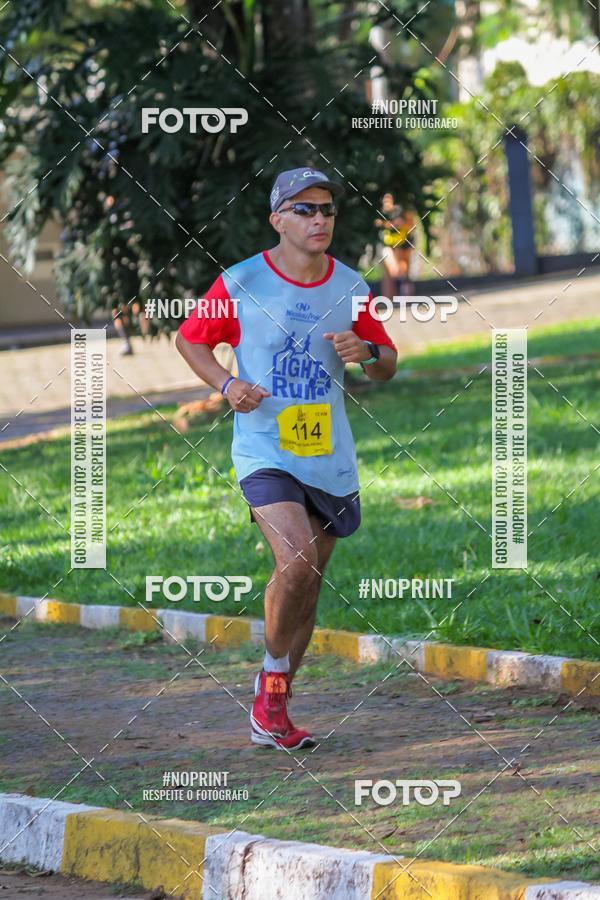 Buy your photos of the eventLight Run Avar on Fotop