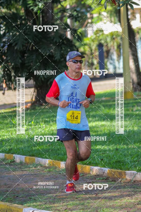 Buy your photos of the eventLight Run Avar on Fotop