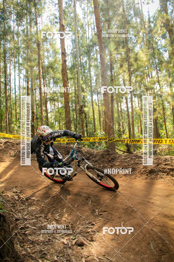 Compra tus fotos del evento2� Etapa - Campeonato Paranaense de Downhill - Desafio do Cristo En Fotop