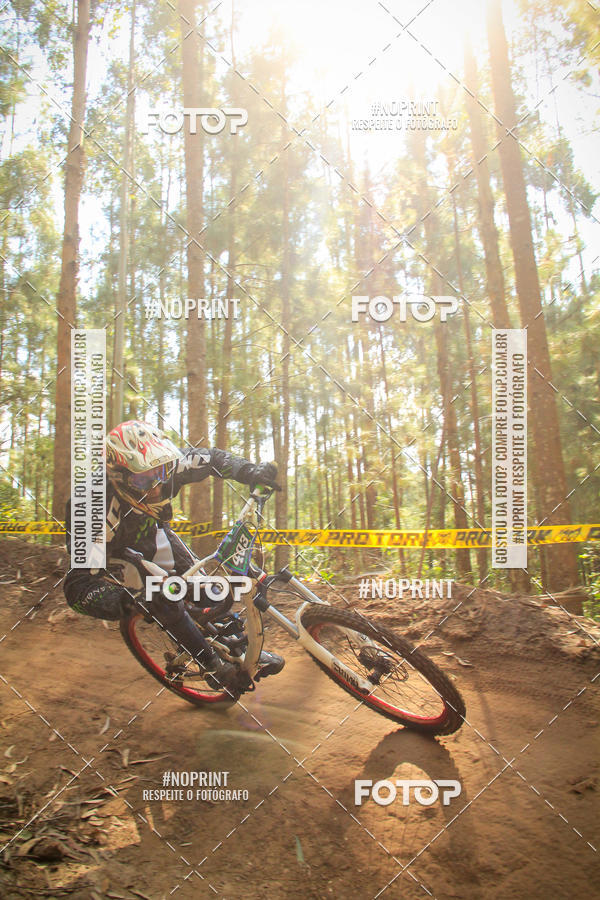 Compra tus fotos del evento2� Etapa - Campeonato Paranaense de Downhill - Desafio do Cristo En Fotop