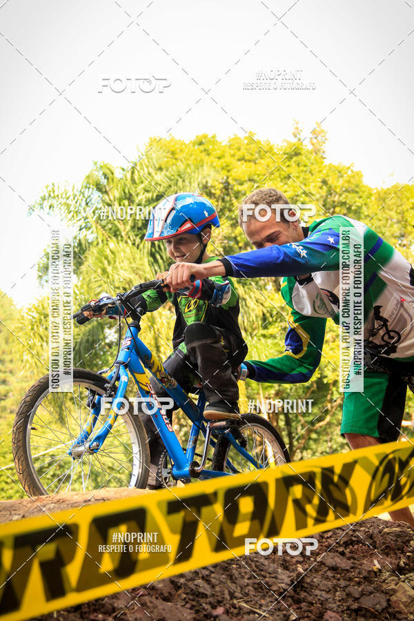 Compre suas fotos do evento2� Etapa - Campeonato Paranaense de Downhill - Desafio do Cristo no Fotop