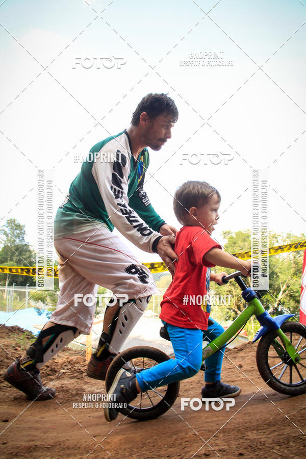 Compre suas fotos do evento2� Etapa - Campeonato Paranaense de Downhill - Desafio do Cristo no Fotop