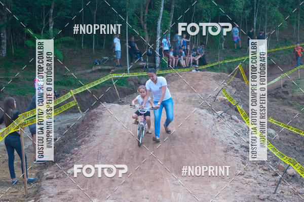 Acquista le foto dell'evento2� Etapa - Campeonato Paranaense de Downhill - Desafio do Cristo in Fotop