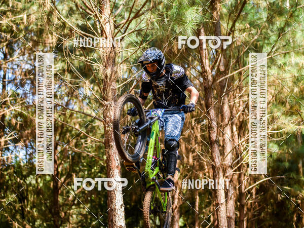 Buy your photos of the event2� Etapa - Campeonato Paranaense de Downhill - Desafio do Cristo on Fotop