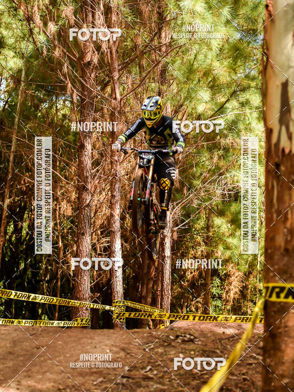 Buy your photos of the event2� Etapa - Campeonato Paranaense de Downhill - Desafio do Cristo on Fotop
