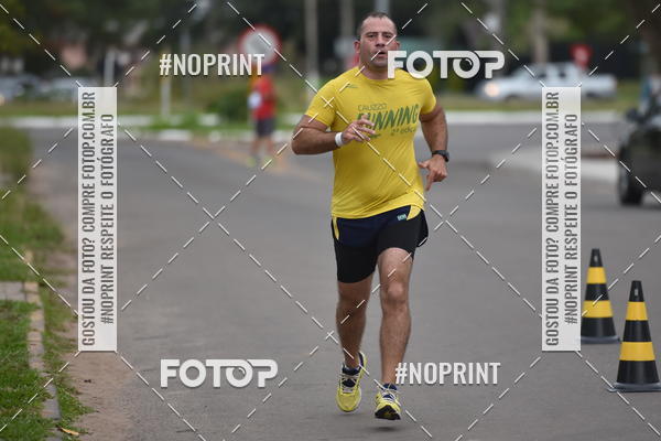 Buy your photos of the eventCorrida de Pscoa Santa Maria on Fotop