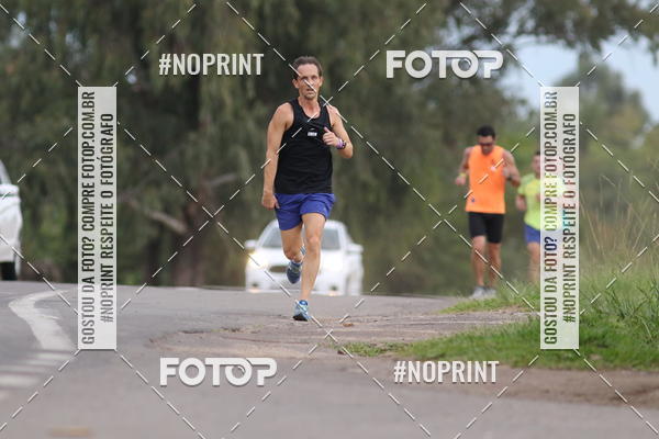 Buy your photos of the eventCorrida de Pscoa Santa Maria on Fotop
