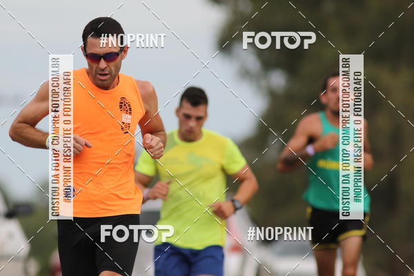 Buy your photos of the eventCorrida de Pscoa Santa Maria on Fotop