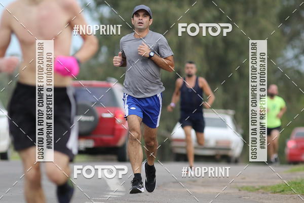 Buy your photos of the eventCorrida de Pscoa Santa Maria on Fotop
