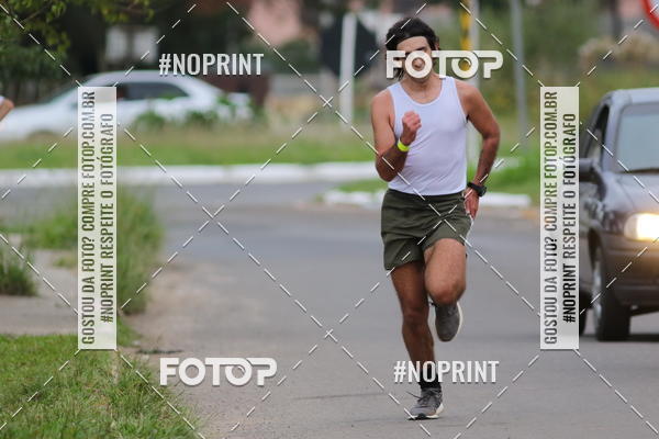 Buy your photos of the eventCorrida de Pscoa Santa Maria on Fotop